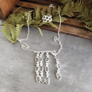 Avon Stunning Necklace and Ring Set